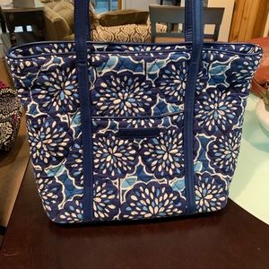 Vera Bradley tote bag